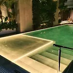Manousos Hotel