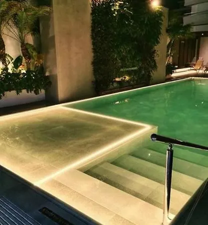 Manousos Hotel