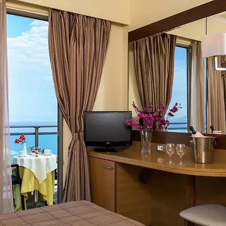 Manousos 3* Rhodes City