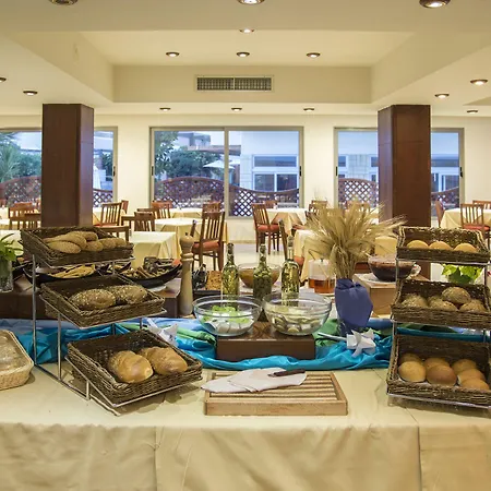 Hotel Manousos