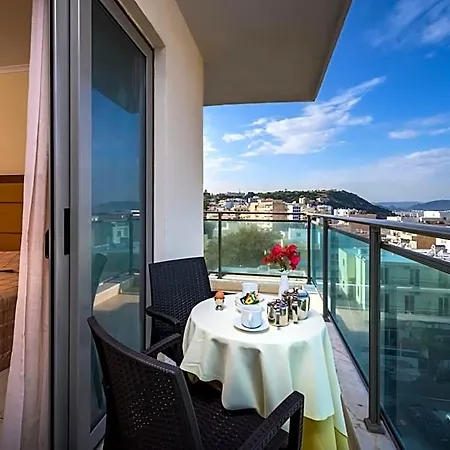 Manousos Hotell