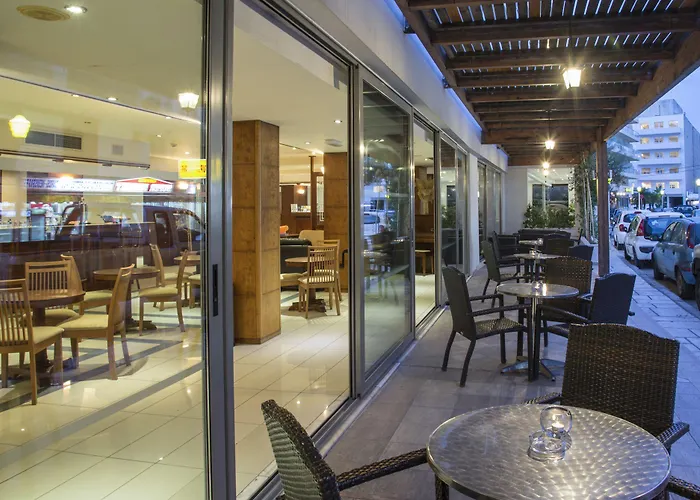 Szálloda Manousos 3*