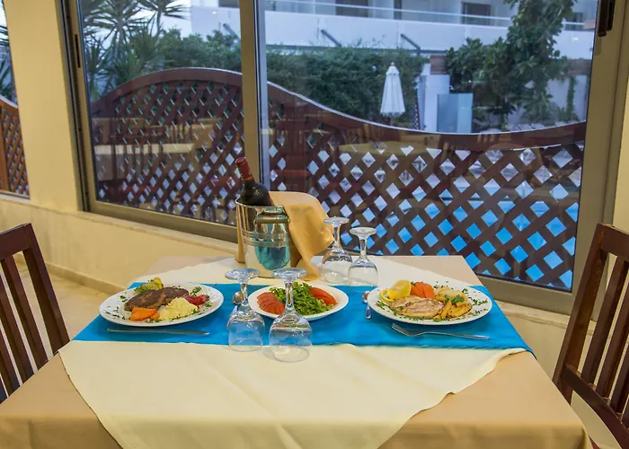 Manousos فندق Rhodes City
