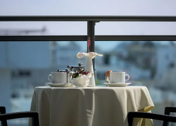 Manousos 3* Rhodes City