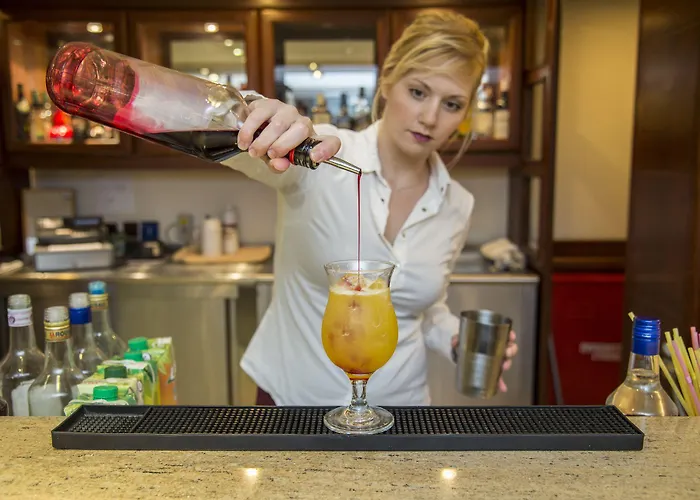 Manousos Szálloda 3*