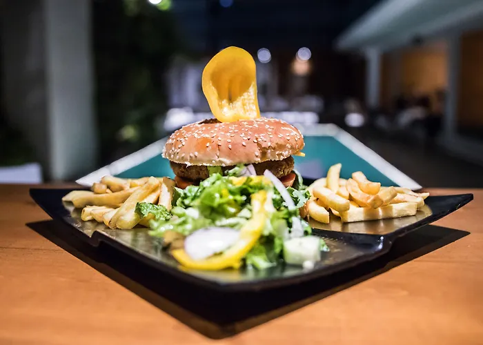 Manousos Szálloda 3*