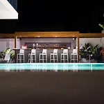 マヌッソス シティ 3*